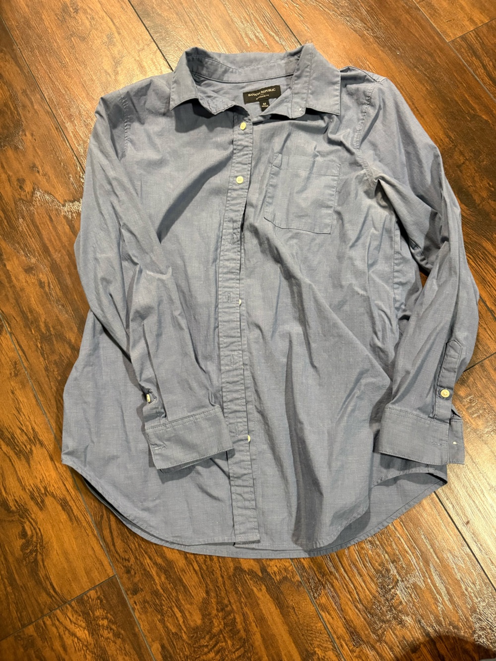 Banana Republic Women’s Lightweight Button-Up Shirt in Slate Blue